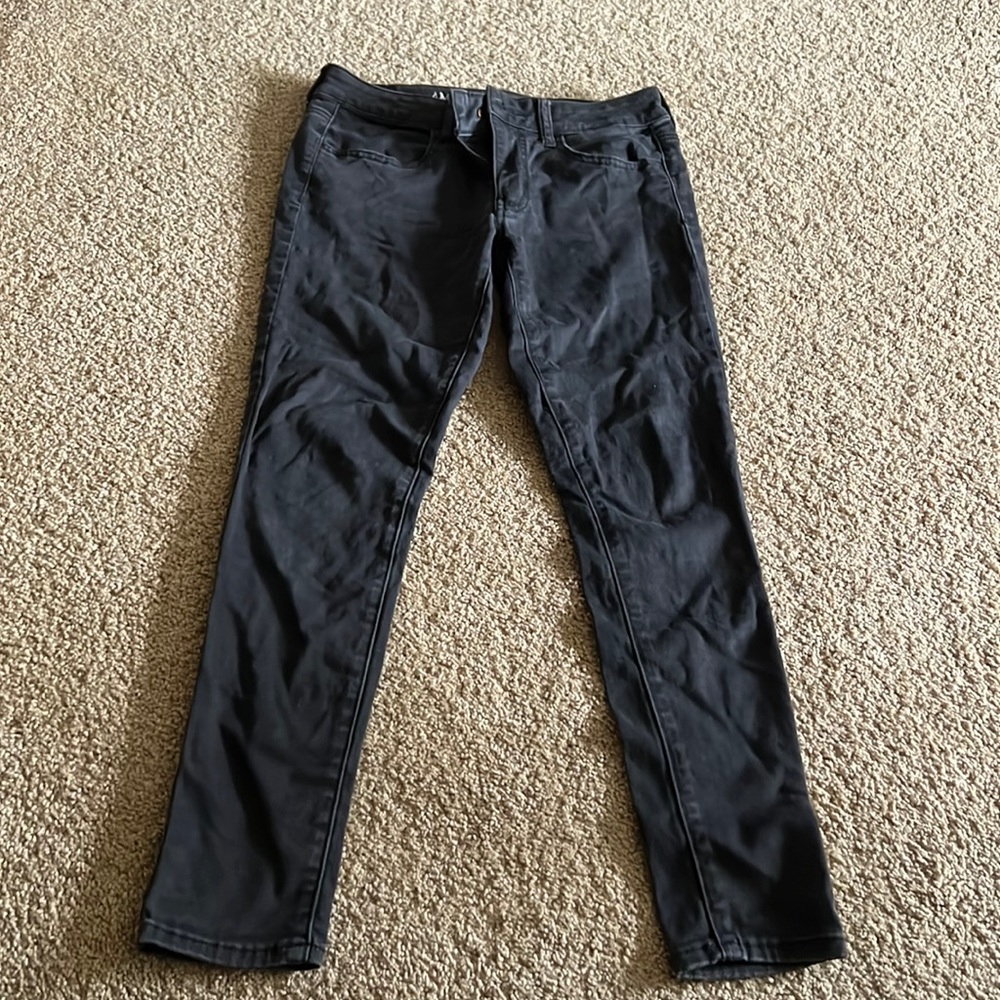 American Eagle black jeggings (size 6 short)